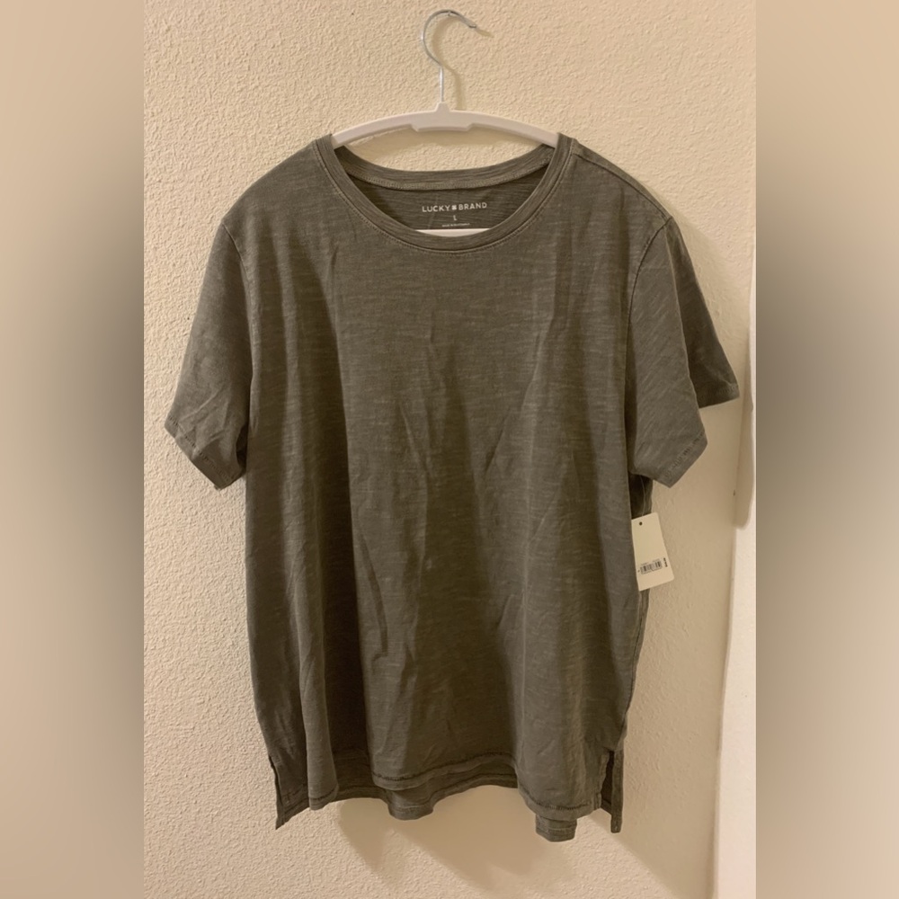 Lucky brand large short sleeve green crewneck t-shirt brand new with tags